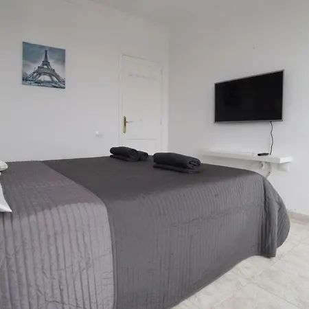 Apartment Harbour With Sea View *